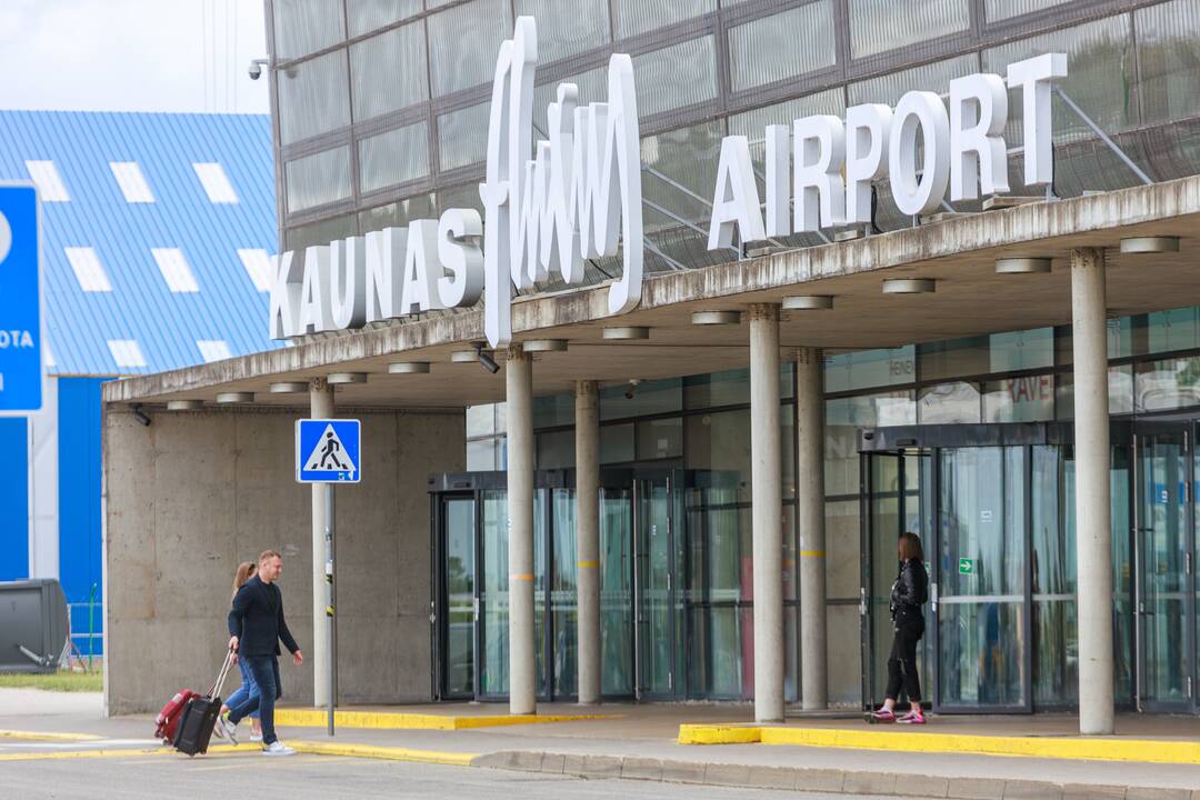 Nepatogu: padidėjus keleivių srautams, dabartinė Kauno geležinkelio stotis nepajėgtų patenkinti poreikių.