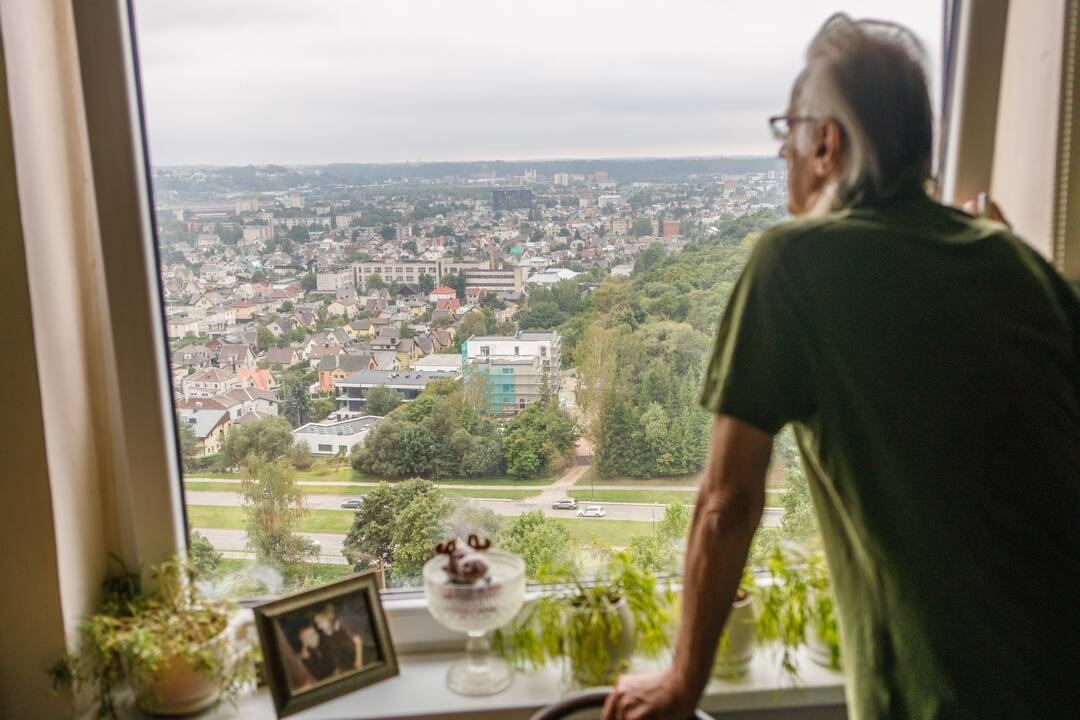 Įkvėpimas: šiame balkone Modestas padarė apie 12 tūkst. kadrų.