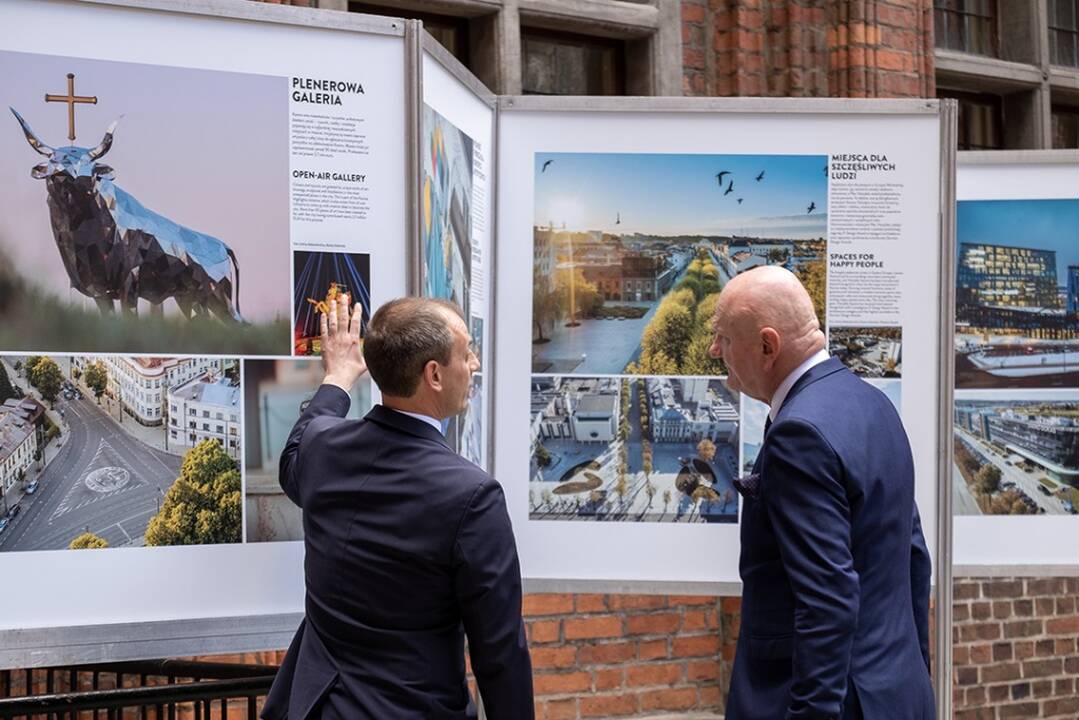 Draugystė: Hiracukos ir Kauno merai pasirašė  miestų susigiminiavimo sutartį.