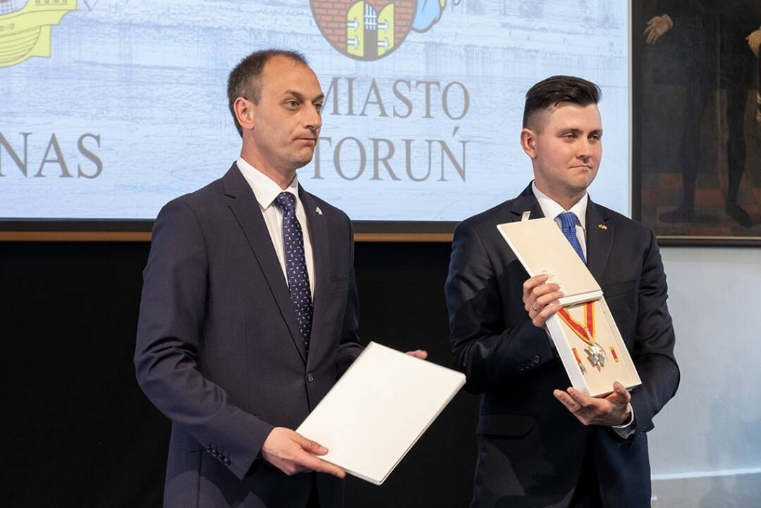 Draugystė: Hiracukos ir Kauno merai pasirašė  miestų susigiminiavimo sutartį.