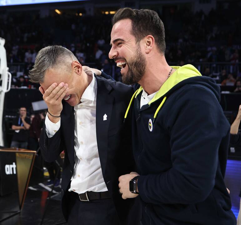 Blykstelėjo: per dvikovą su „Maccabi“ – viltinga E. Sumnerio (su kamuoliu) paraiška (pelnė 14 taškų, pataikė 3/5 tritaškių)