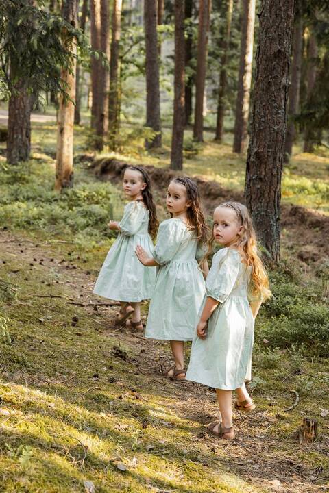 Tradicija: nuo pat Mėjos, Elijos ir Junos gimimo mama surengia po keletą fotosesijų per metus. 