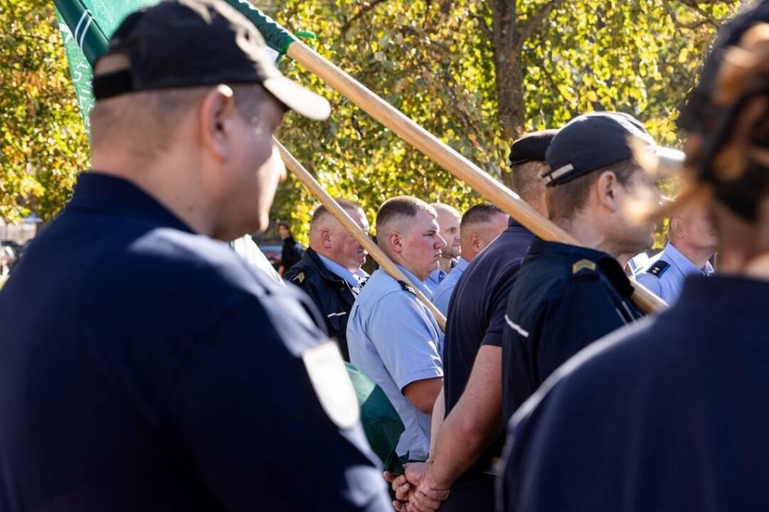 Pareigūnų protestas prie Seimo: norime, kad išliktų socialinės garantijos