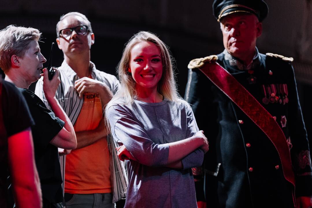 Procesas: po kelių dienų teatro scenoje skambėsiančios operos repeticijų akimirkos.