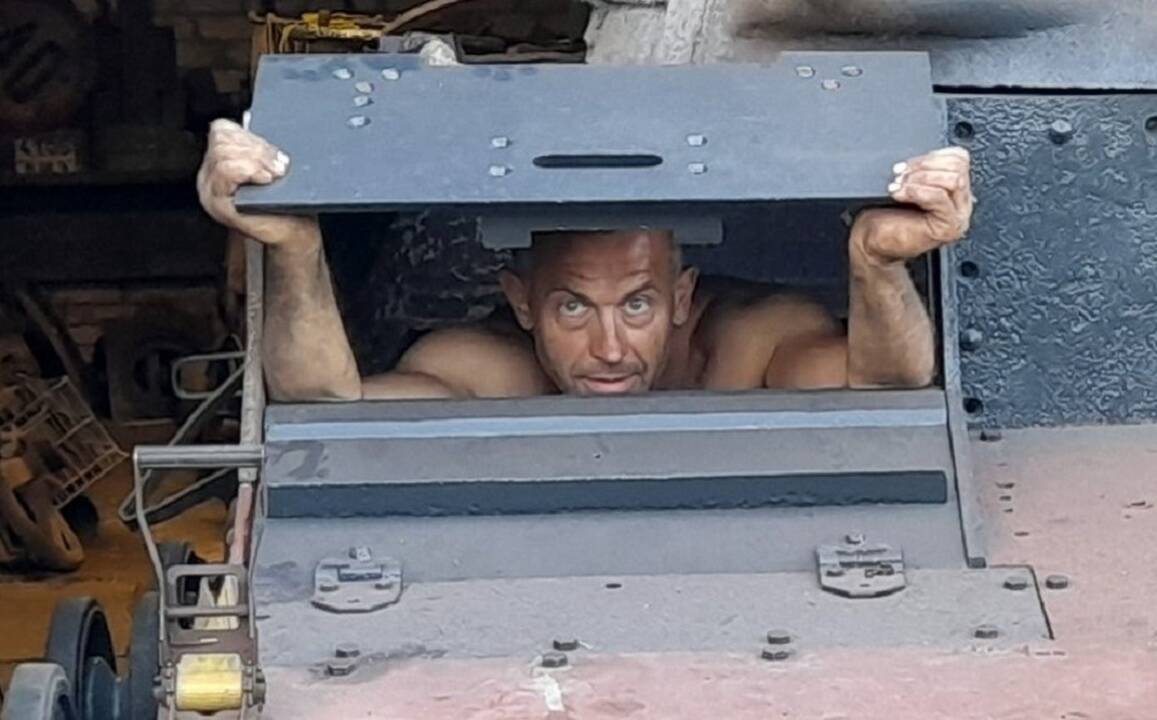 Savybės: pasak N. Vilbiko, ieškant karinės technikos fragmentų svarbu akylumas ir kantrybė. 
