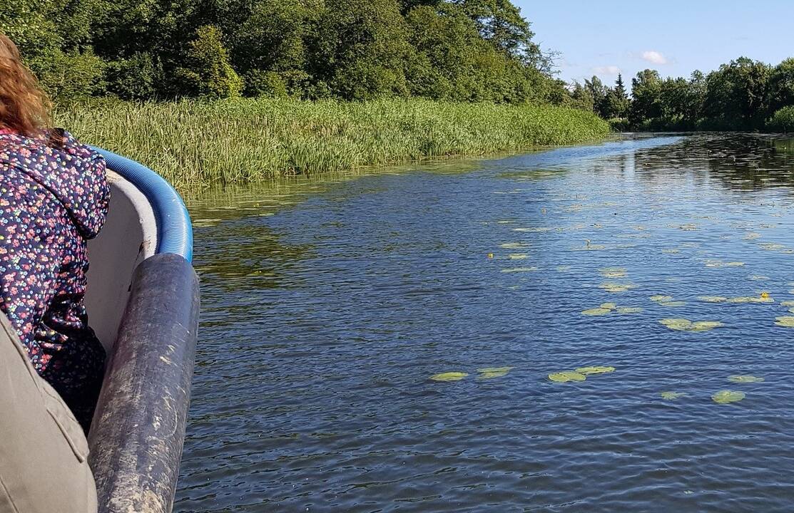 Rūpestis: nuo teršalų būtų valoma ir dalis Dangės upės pakrančių.