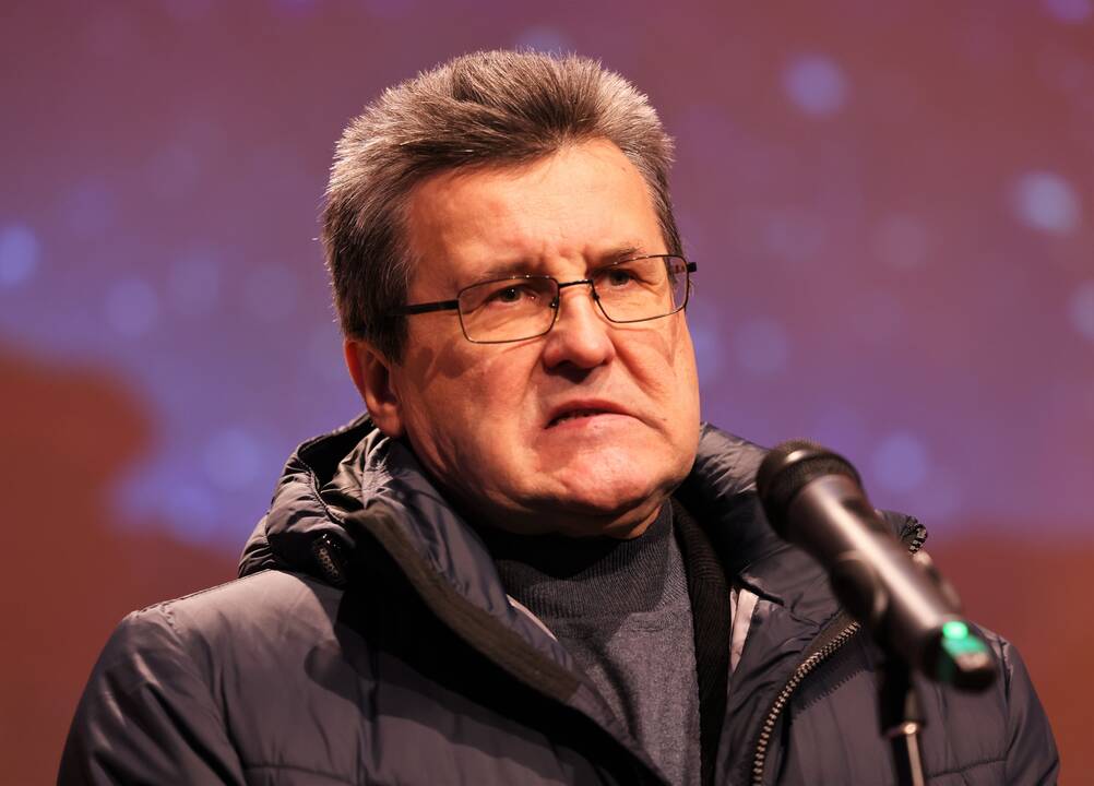 Pasiuntinys: skulptorių A. Teresių sakralumo tema lydi visą jo kūrybinį gyvenimą.