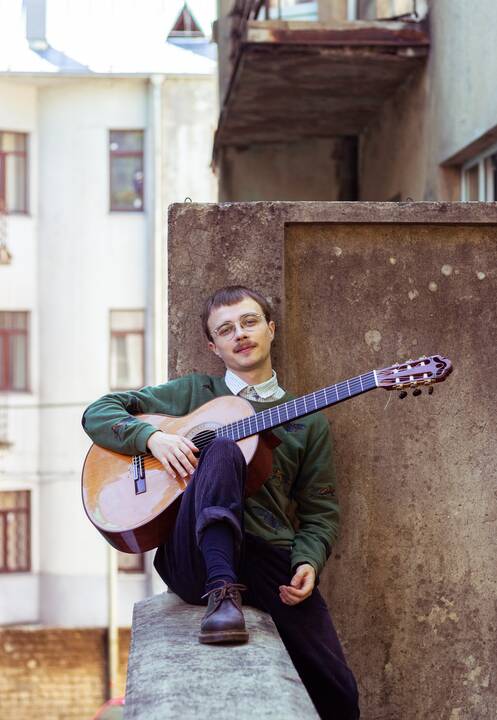 Pašaukimas: „Klasikinė gitara yra mano instrumentas. Man patinka ja tyrinėti skirtingus žanrus, groti vienam ir su kolektyvu“, – sako gitaristas R. Jurkus.