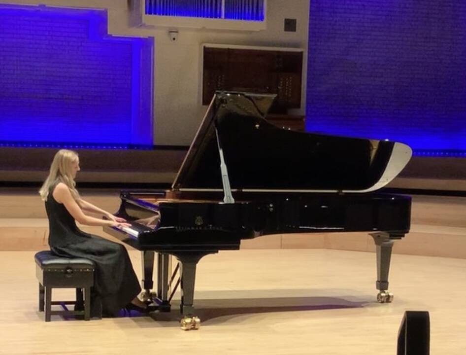 Subtilumas: daugybės tarptautinių konkursų laureatė I. Liukaitytė – ypatinga kamerinės muzikos atlikėja, jos soliniai koncertai išsiskiria inteligencija ir gilumu.