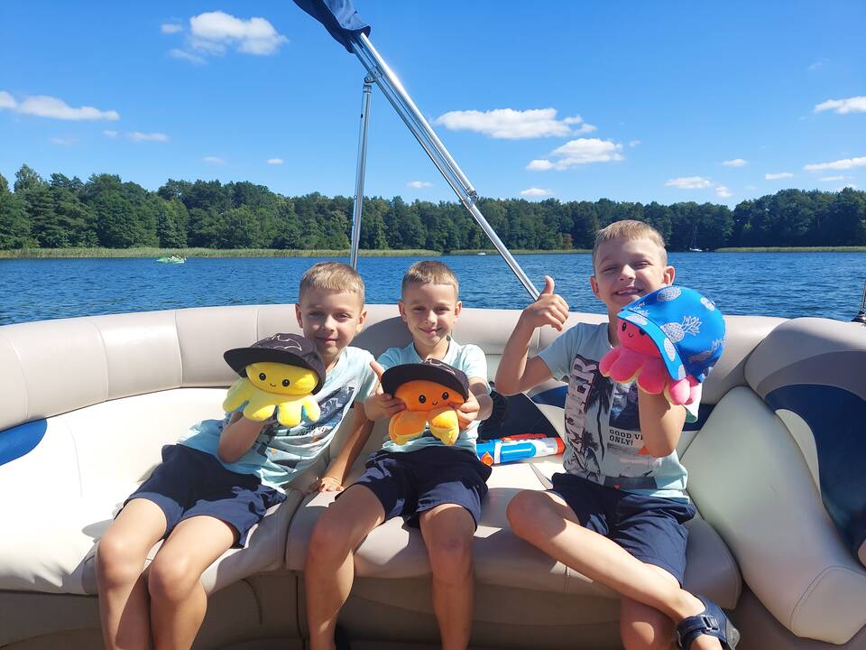 Šeima: Rusinų šešetas išmaišęs visą Kauną. Asmenukė Kauno pilyje. 