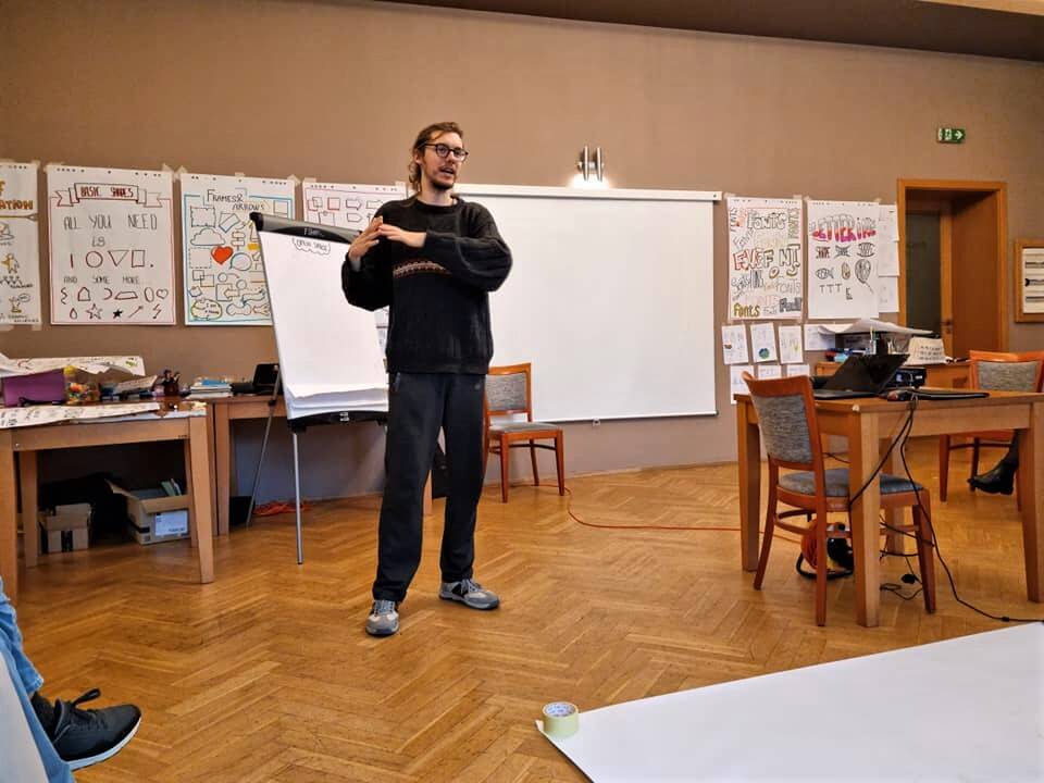 Stažuotė: fizika nuo vaikystės domėjęsis Mantas 2018 m. atliko praktiką laboratorijoje Čikagoje. 