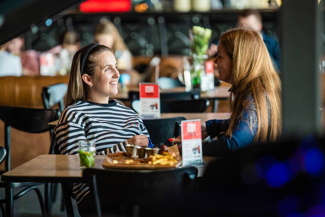 Svarbiausia: „Mūsų laisvalaikis visada planuojamas, o prioritetas – vaikai“, – tikina baleto primarijus N. Juška. 