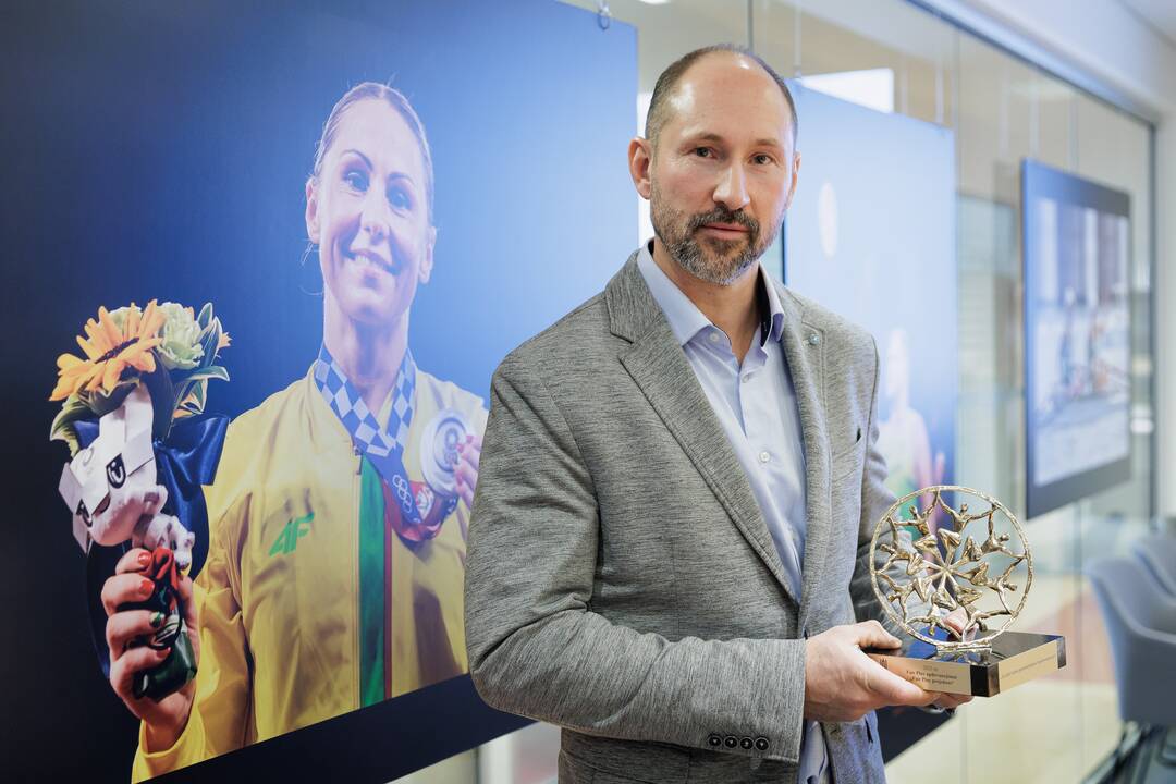 Šventė: Kilnaus sportinio elgesio (angl. Fair play) laureatai ir jų kolegos pagerbti LTOK būstinėje.