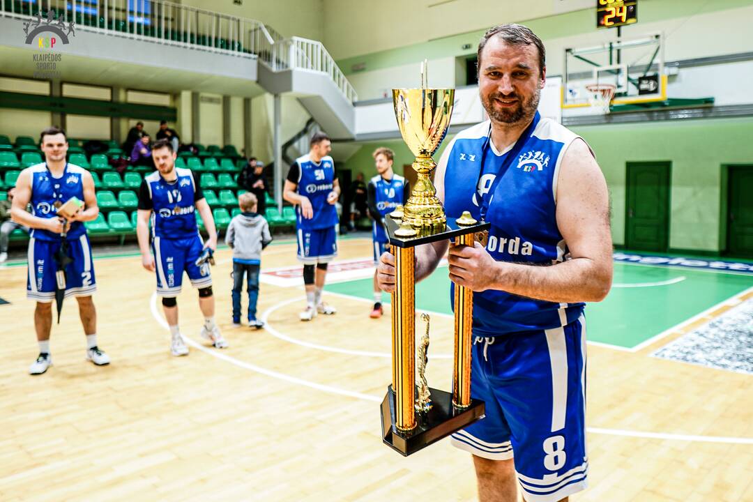Triumfas: „Mano BŪSTO“ taurės turnyrą laimėjo „VR Serviso“ komanda.