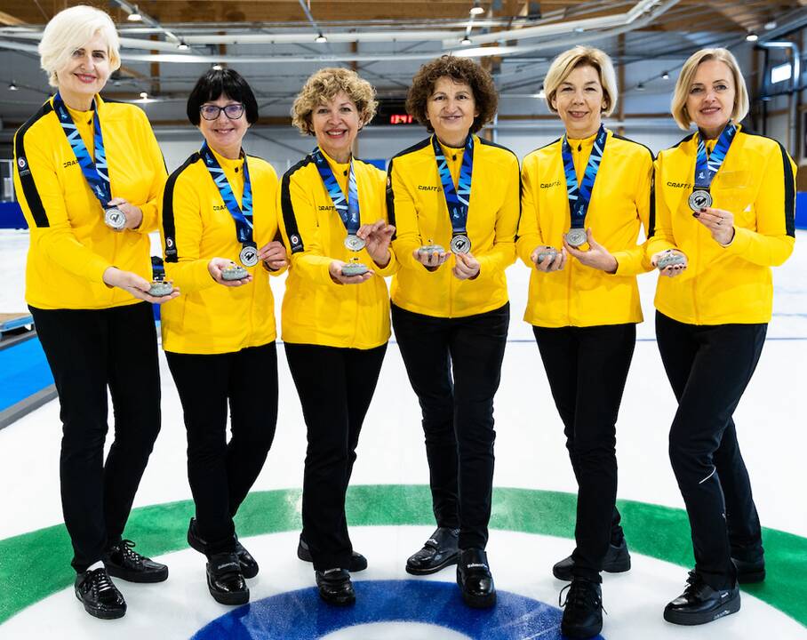 Potencialas: D. Rimkutė (kairėje) ir D. Karalienė aplenkė olimpines ir pasaulio čempiones.