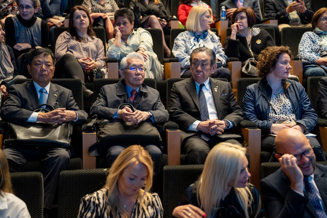 Pratęsimas: kartu su „Auros“ šokėjais S. Masuda turi ateities planų.