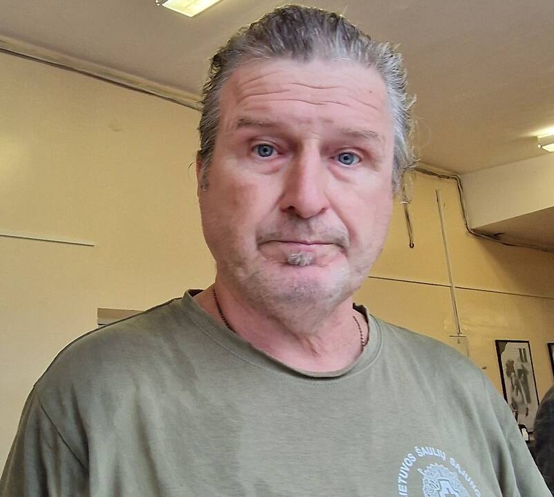 Tiltai: D. Elertas (iš kairės), E. Lukoševičius, V. Vaivada ir K. Mickevičius džiaugėsi apsikeitę reikšmingomis dovanomis.