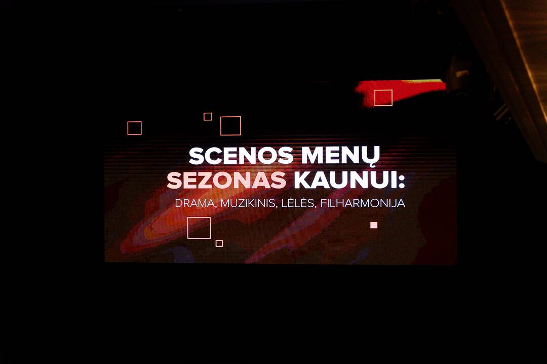 Akcentas: prieš oficialiąją dalį atidaryta paroda, pasakojanti apie aktoriaus V. Tomkaus gyvenimą.