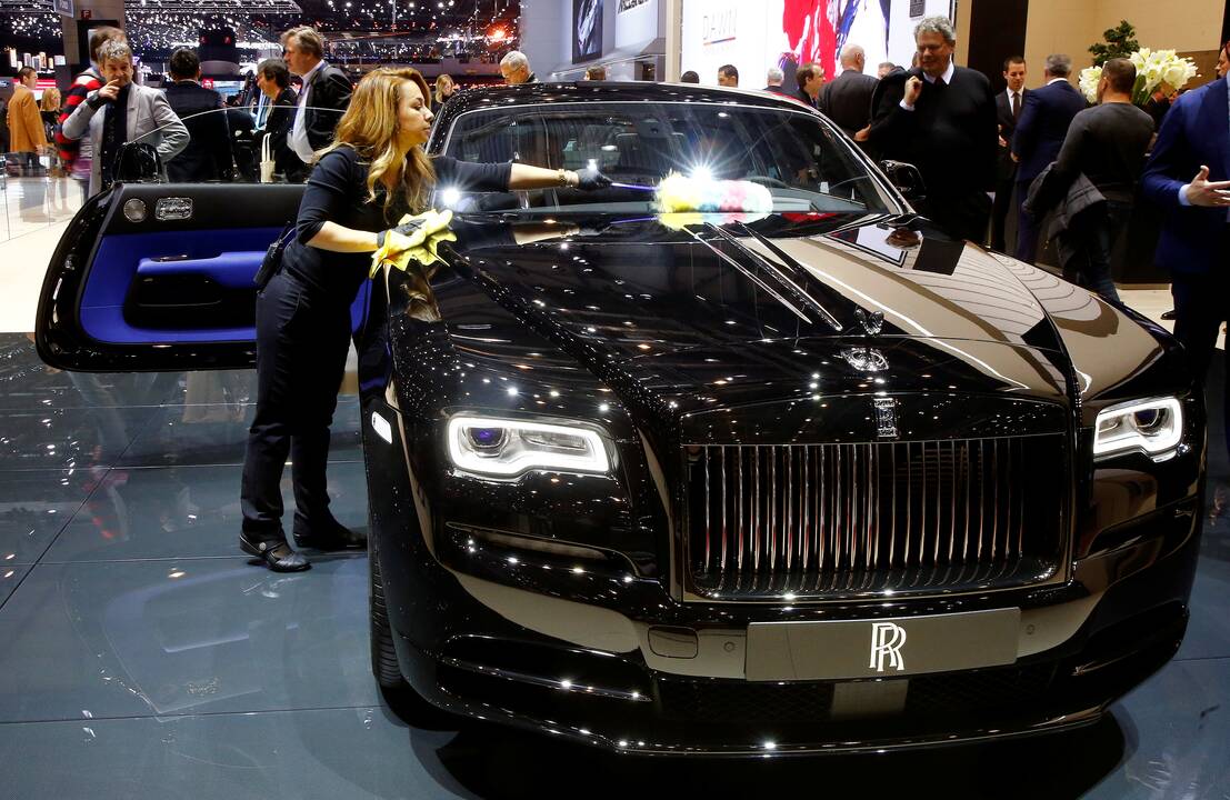 Lyderis: „Ferrari 812 Superfast“ buvo pristatytas kaip galingiausias ir greičiausias itališko „žirgyno“ serijinis automobilis.