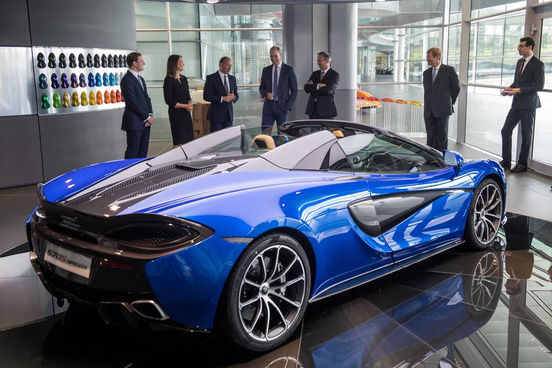 Lyderis: „Ferrari 812 Superfast“ buvo pristatytas kaip galingiausias ir greičiausias itališko „žirgyno“ serijinis automobilis.