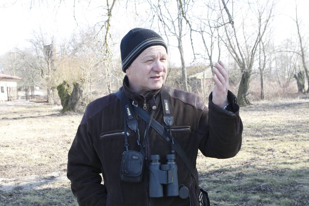 Užfiksavo: V. Jusys nufotografavo palydovų virtinę, kurių skrydį dangumi stebėjo įvairiausių Lietuvos vietų gyventojai.