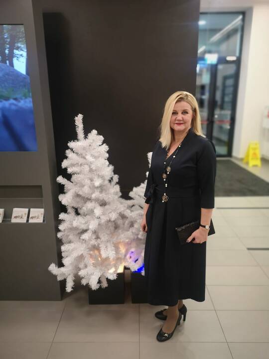 Pasirinkimas: „Negalėčiau savęs įvardyti menininke. Esu labai universalus žmogus“, – sako įvairias kūrybos technikas išbandžiusi V. Karlinskienė. 