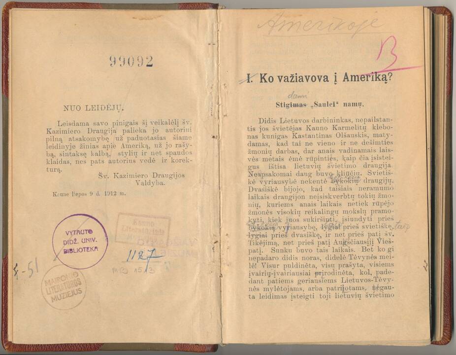 Kartos: J. Tumas-Vaižgantas tarp Lietuvos universiteto studentų. 1927 m.