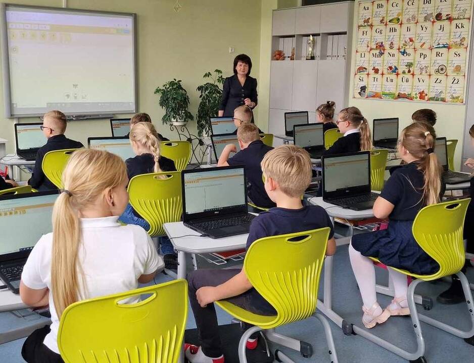 Pasirinkimai: vaikystėje D. Jančiuvienė svarstė tris galimybes: tapti gydytoja, darželio auklėtoja arba pradinių klasių mokytoja.