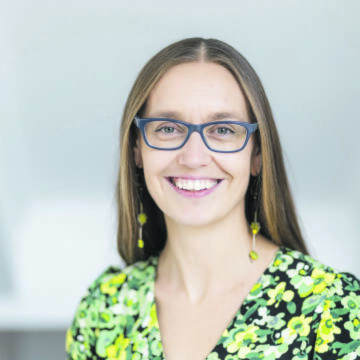 Požymiai: reikėtų susirūpinti, jei vaiko beveik niekas nedomina, jis ėmė vengti tam tikrų draugų, sutriko jo miego ritmas, pasikeitė valgymo įpročiai.