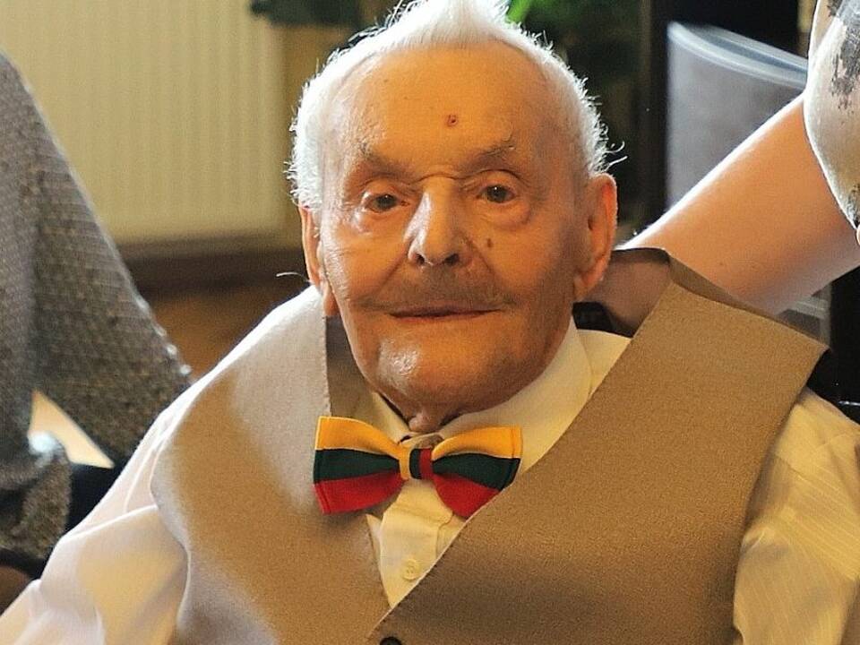 Dėmesys: Kauno rajono savivaldybė puoselėja gražią tradiciją – pasveikinti amžiaus jubiliejaus sulaukusius gyventojus. 