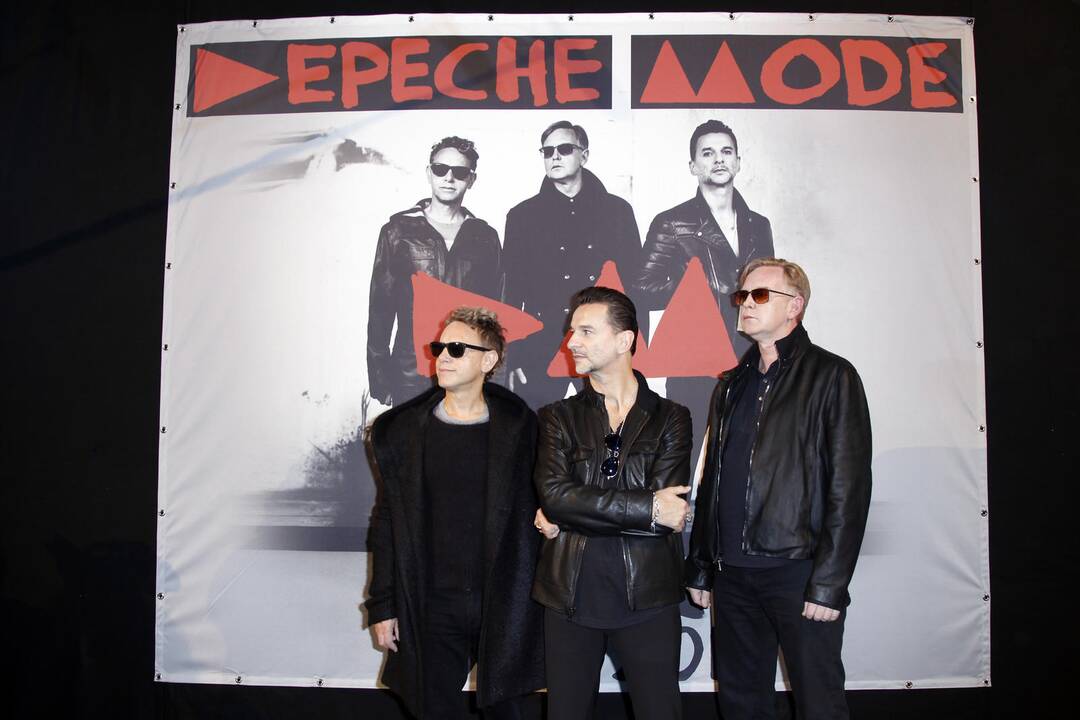 Šiuolaikinio Baleto spektaklis „Kitas pasaulis“ pagal Depeche Mode muziką