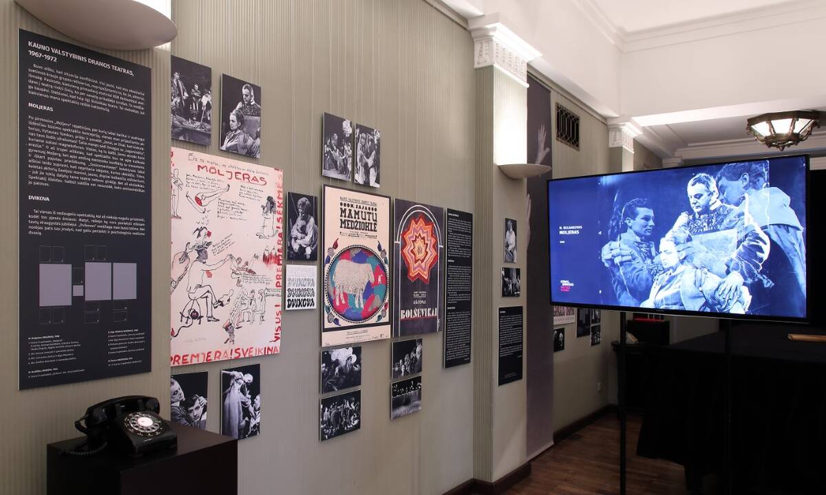 Scena iš spektaklio „Barbora Radvilaitė“, 1972 m