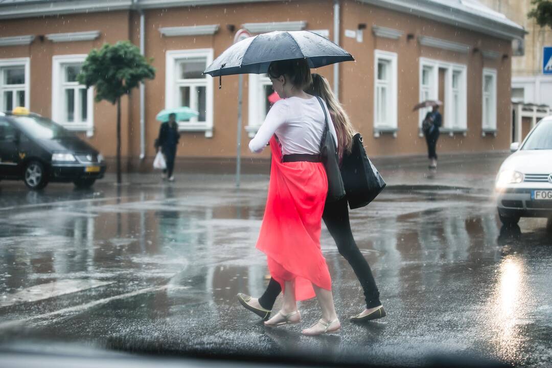 Kauną užklupo stiprus lietus