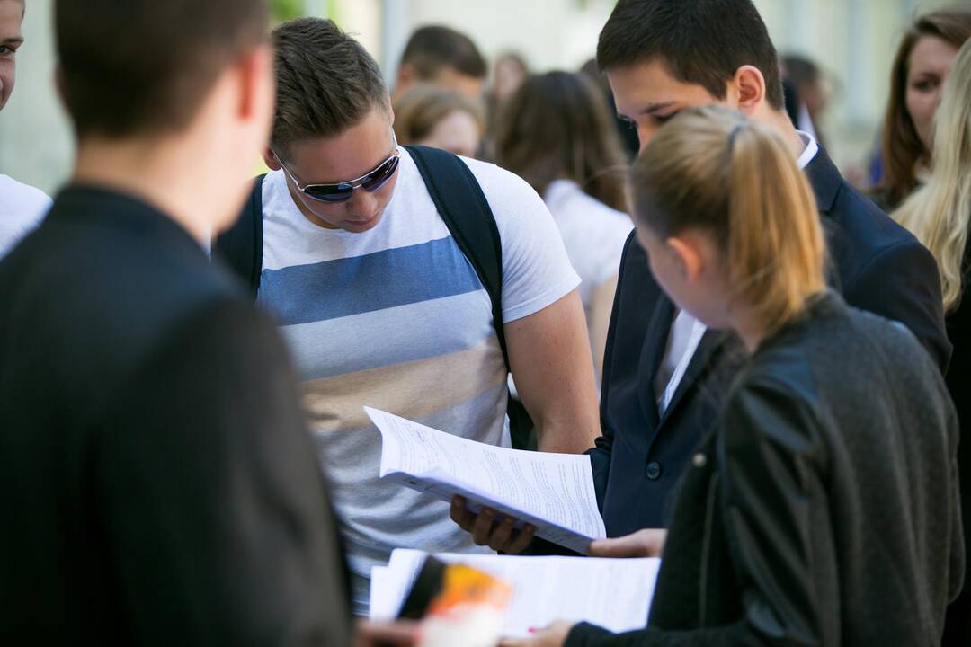 Abiturientai laikė istorijos egzaminą