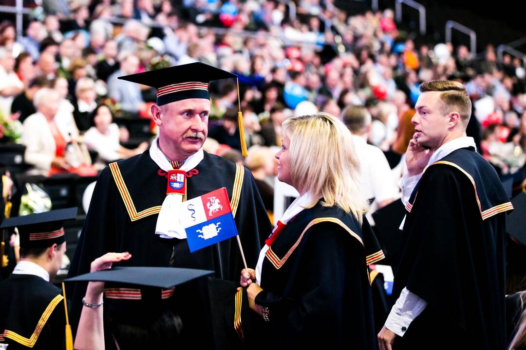 LSMU diplomų įteikimas