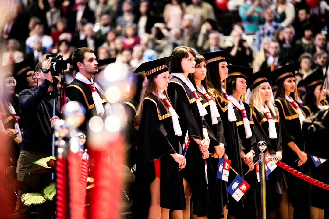 LSMU diplomų įteikimas
