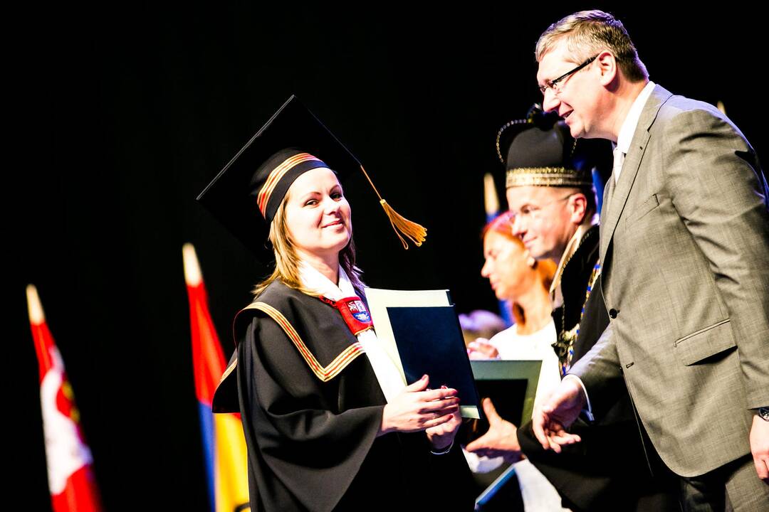LSMU diplomų įteikimas