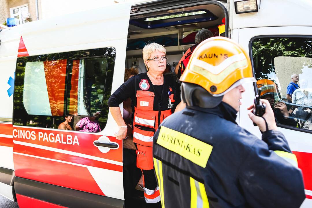 Kaune degė odontologijos kabinetas