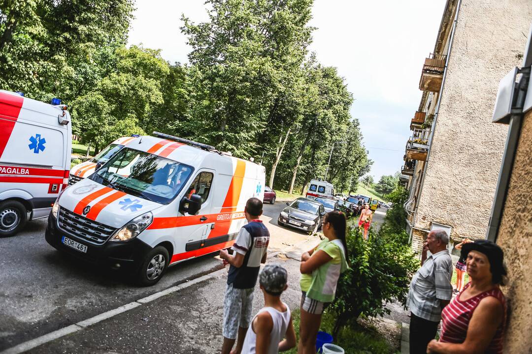 Kaune degė odontologijos kabinetas