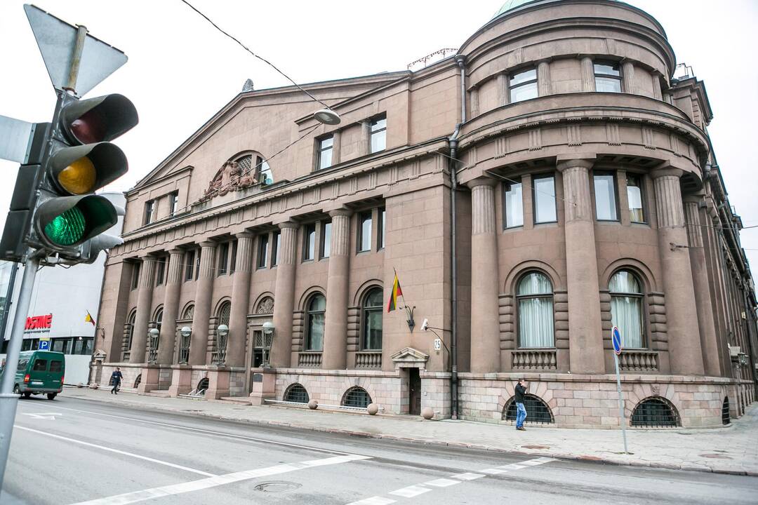 Savivaldybės darbuotojai kraustysis į Lietuvos banko pastatą?