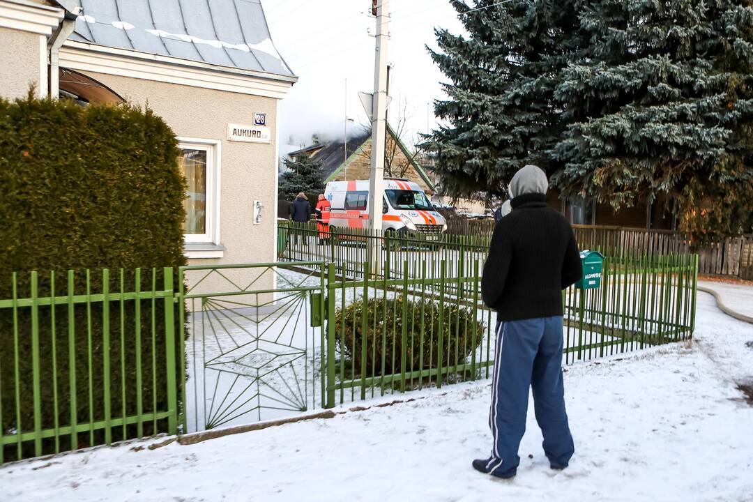Vilijampolėje degė gyvenamasis namas