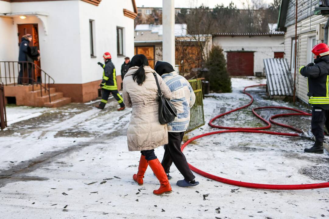 Vilijampolėje degė gyvenamasis namas