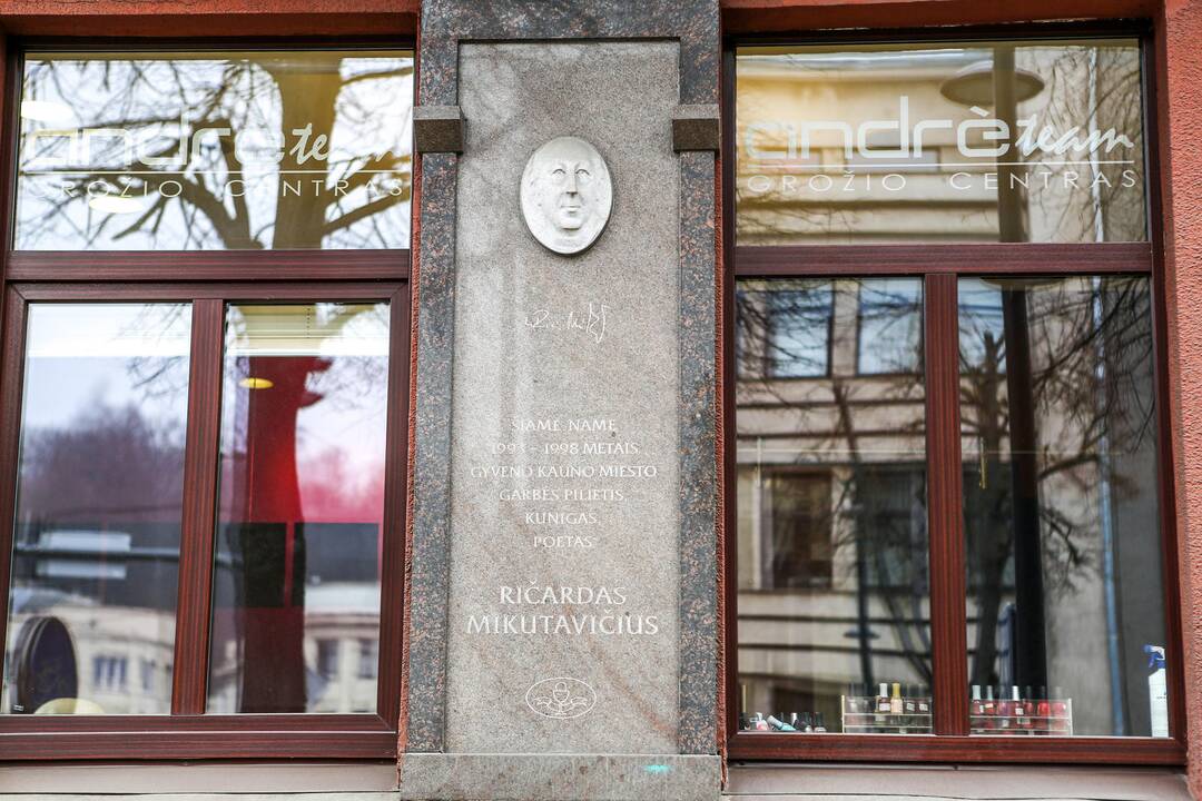 Neįmintos R. Mikutavičiaus kolekcijos paslaptys