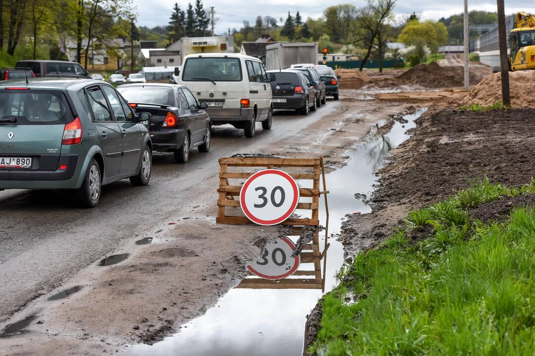 Piliakalnio gatvėje ribojamas eismas