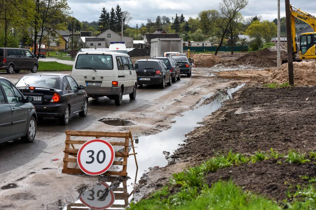 Piliakalnio gatvėje ribojamas eismas