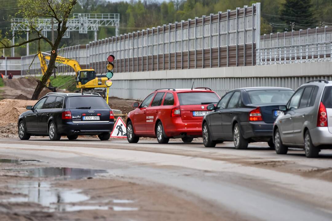 Piliakalnio gatvėje ribojamas eismas