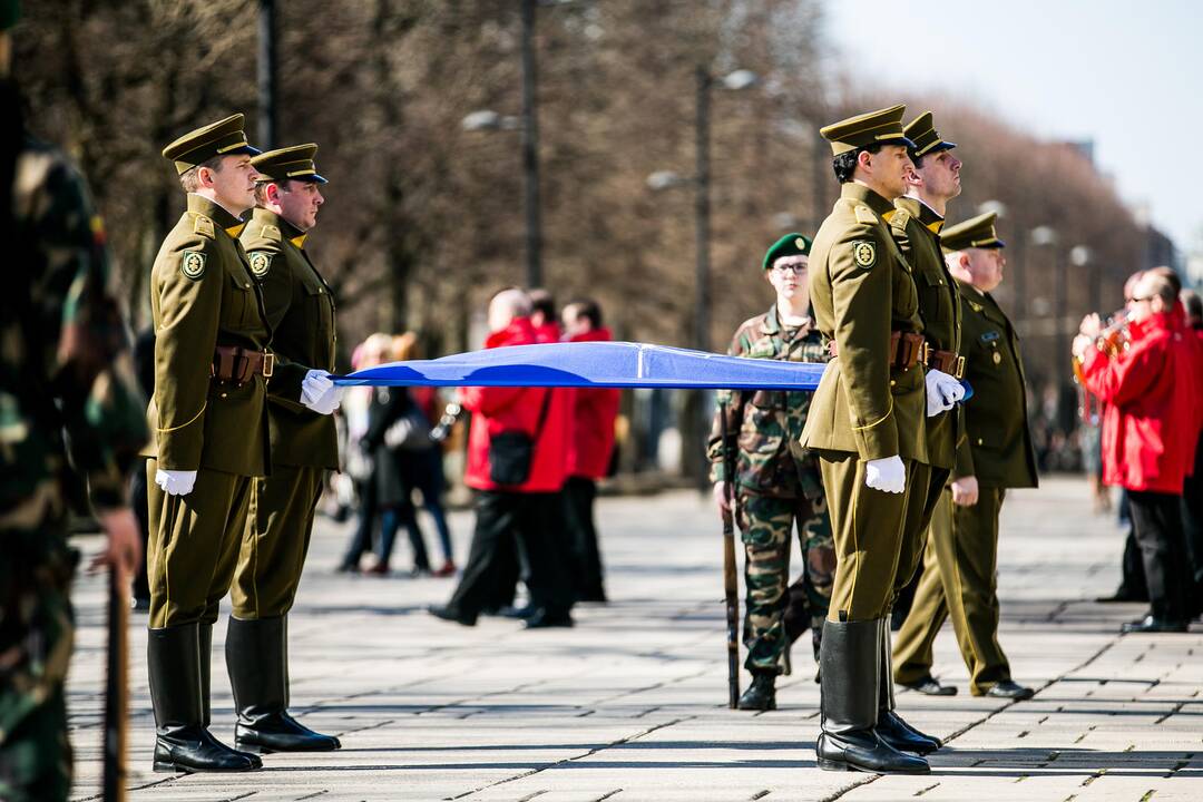 NATO vėliavos pakėlimo ceremonija Kaune