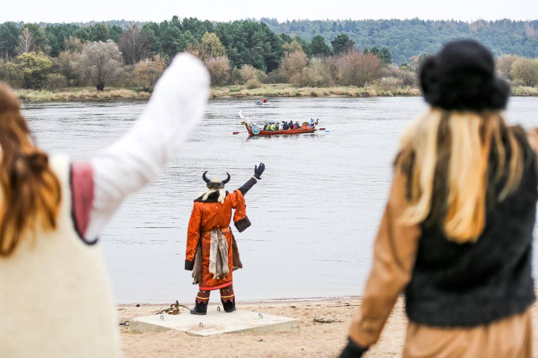 Vikingų laivai Zapyškyje