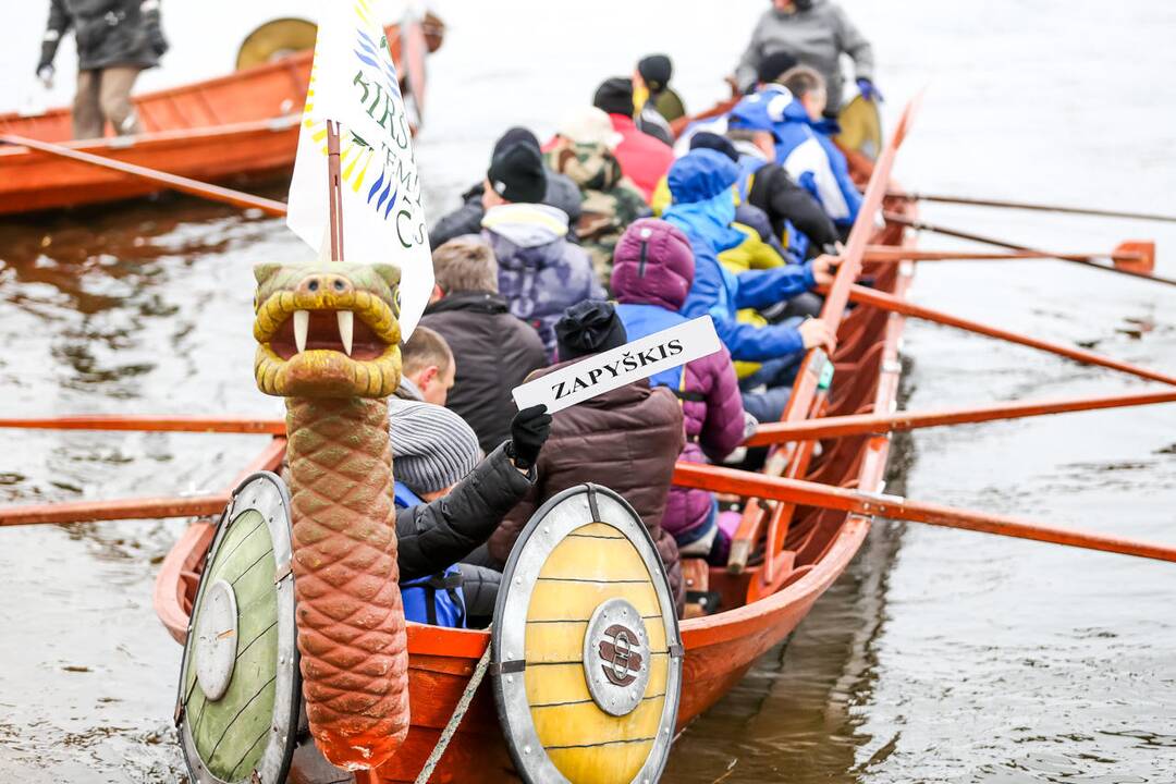 Vikingų laivai Zapyškyje
