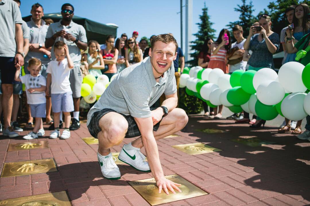 „McDonald‘s“ šlovės alėjoje atsirado M. Pociaus delno įspaudas